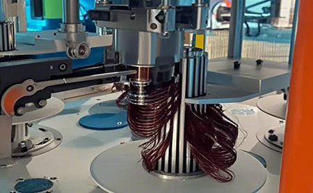 行業(yè) | 電工 | 臺達單頭立繞機方案憑可編步序平臺，實力破圈